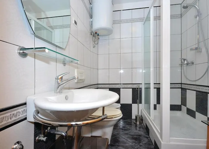 One-bedroom With Sea View 02 * Split