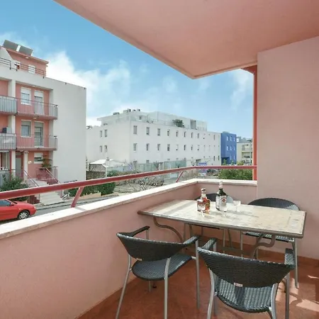 Nice Apartment In Split With Wifi